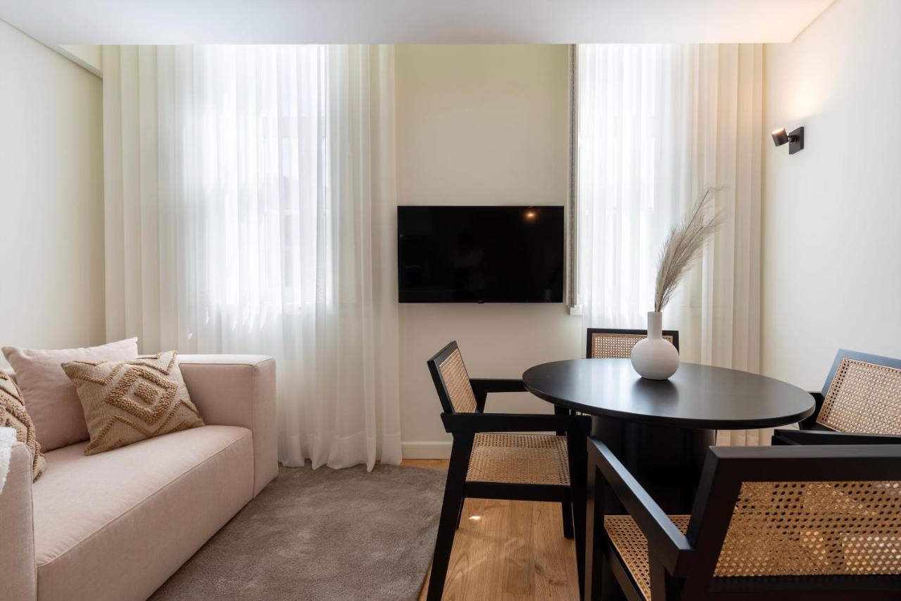Mouzinho Da Silveira 215 By Lovelystay Porto Exterior foto