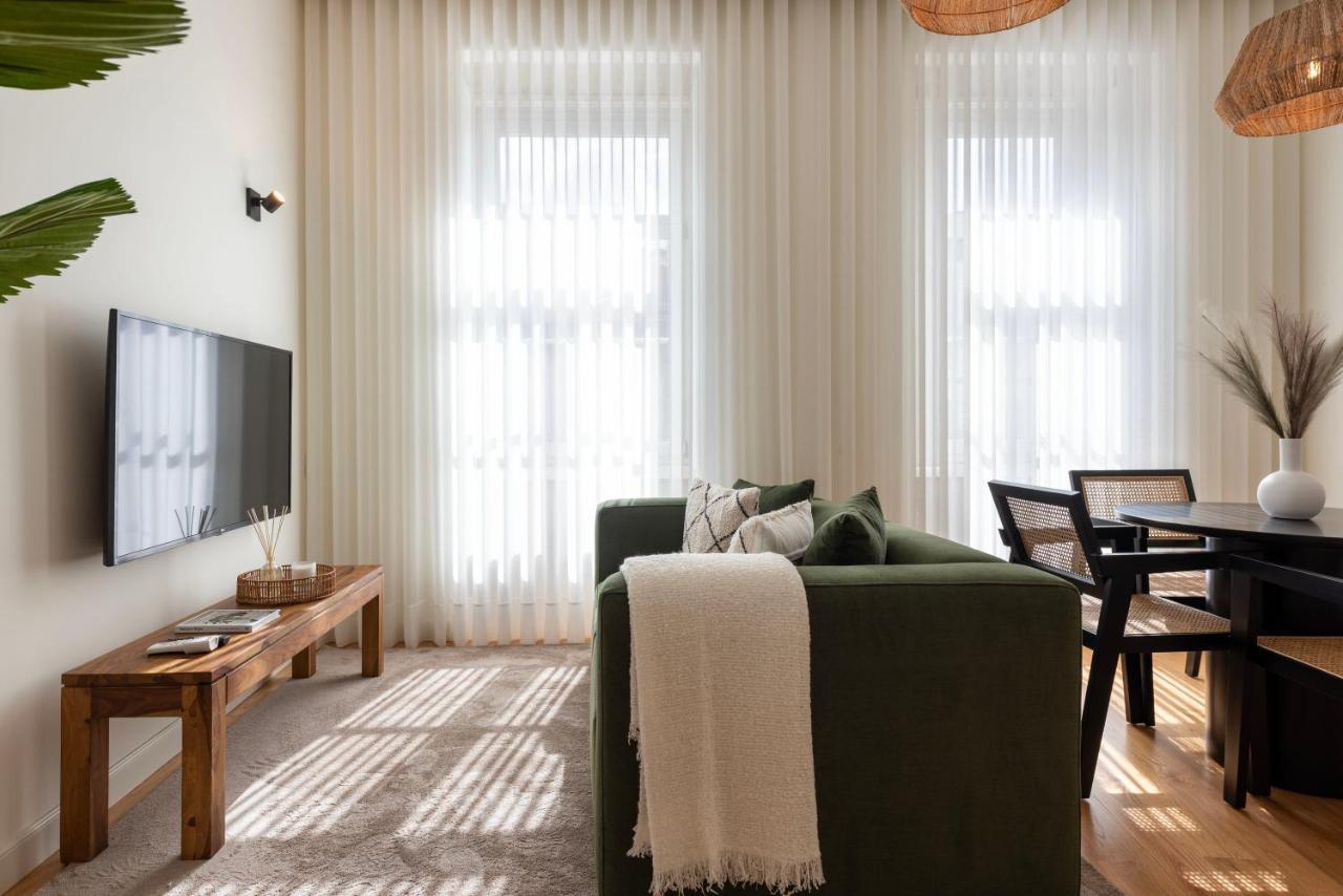 Mouzinho Da Silveira 215 By Lovelystay Porto Exterior foto