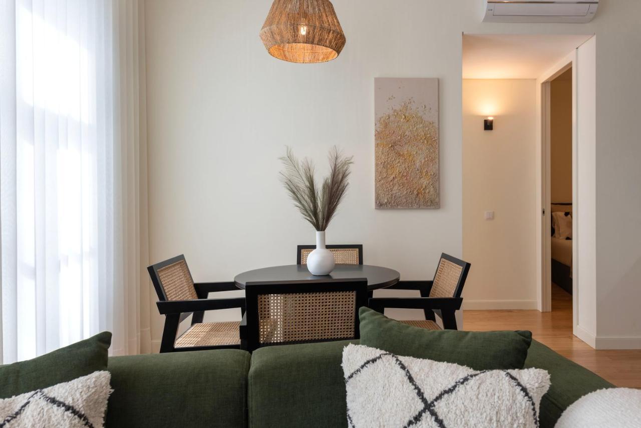 Mouzinho Da Silveira 215 By Lovelystay Porto Exterior foto
